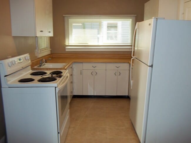 Building Photo - 358 N 15th St Unit C