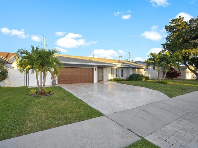 Photo - 1398 SW 24th Terrace