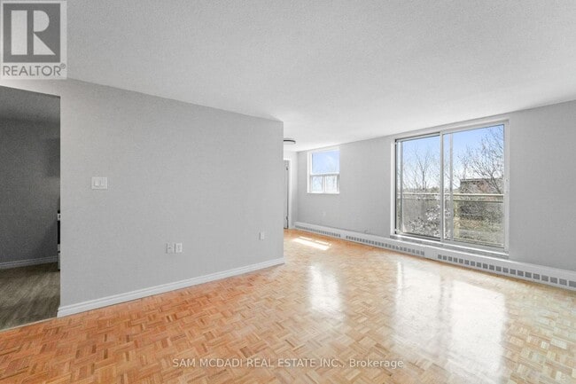 Photo - 62 Spencer St E Unit 202
