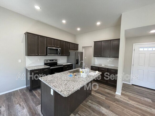 Photo - 617 S Southgate Dr