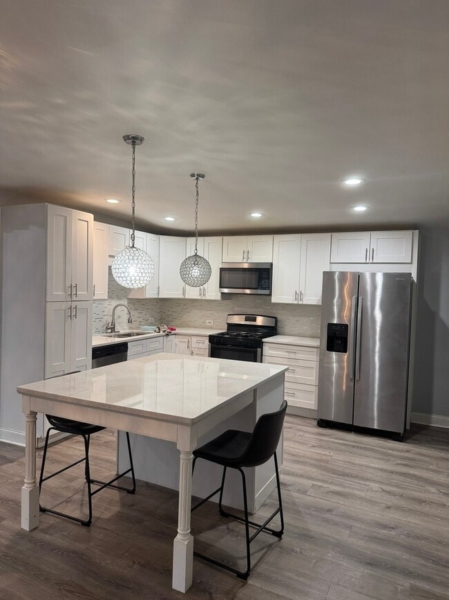 Photo - 7800 W 98th Pl