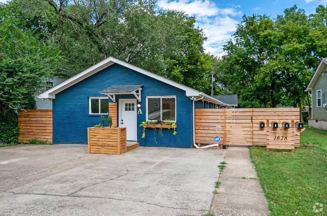 Building Photo - 1628 17th Ave N Rental