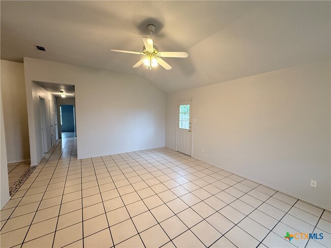 Building Photo - 3708 Gus Dr
