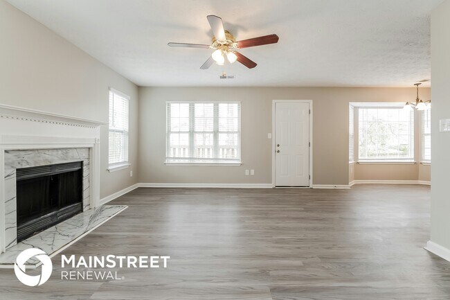 Photo - 2611 Star Ln