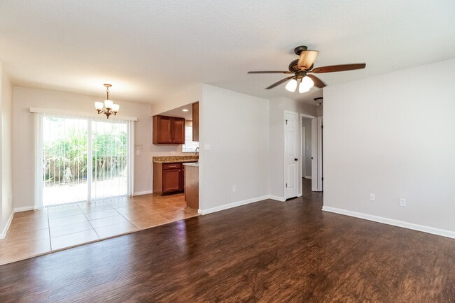 Photo - 2843 Kinnon Dr