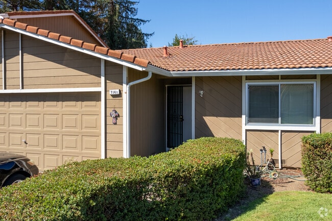 Photo - Oak Grove Terrace