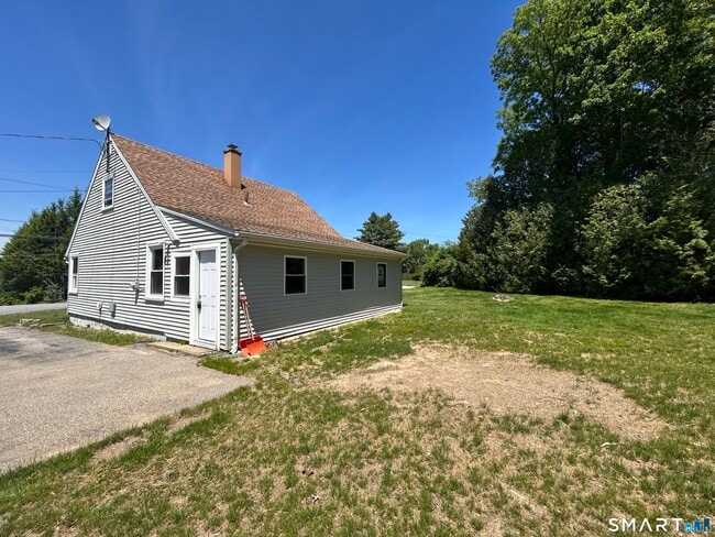 18 Lynwood Dr