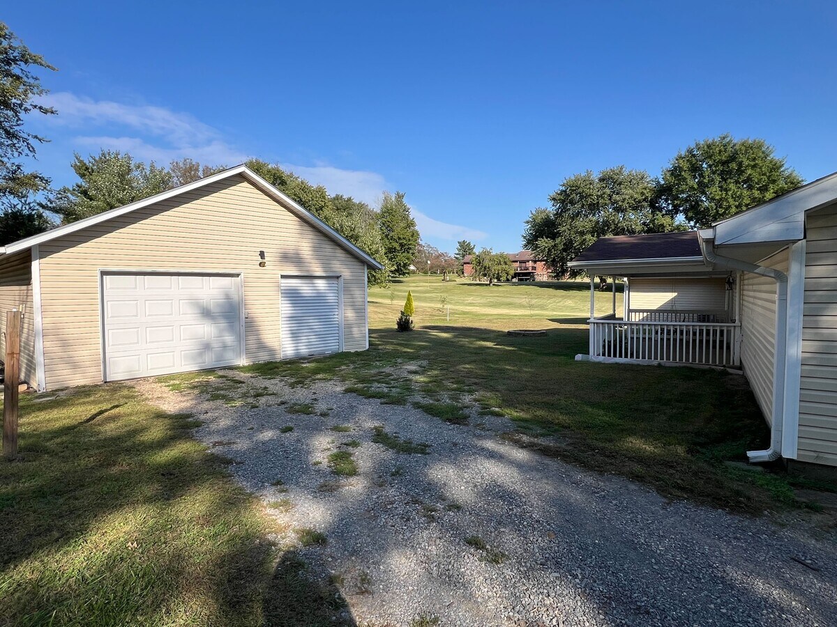 Photo - 398 Shady Brook Dr