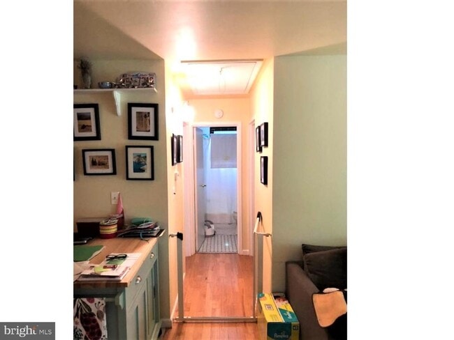206 Linden Ln
