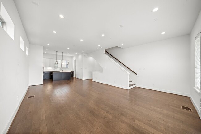 Photo - 2603 Hutchins St