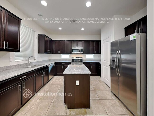 Photo - 1385 S Moccasin Trail