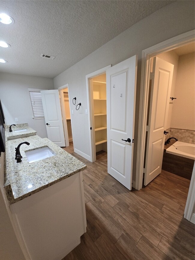 Photo - 19103 Whitewood Dr