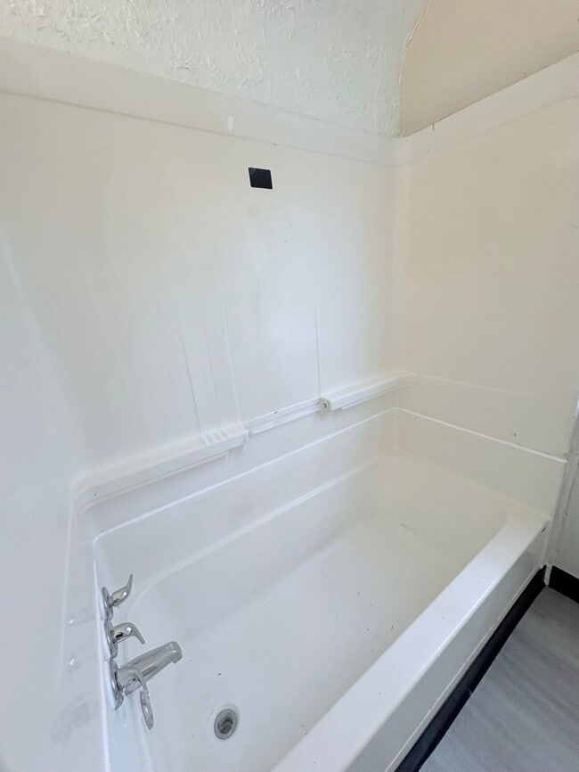 Photo - 3354 W 88th St