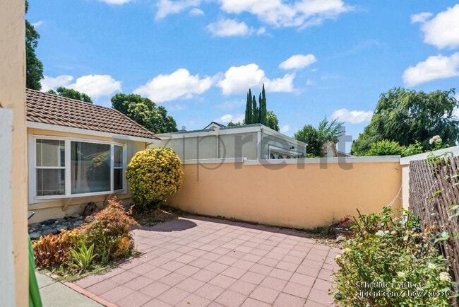 Photo - 2257 Goldcrest Cir