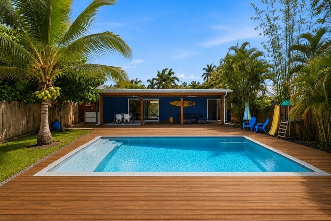 Photo - 721 N Lakeside Dr