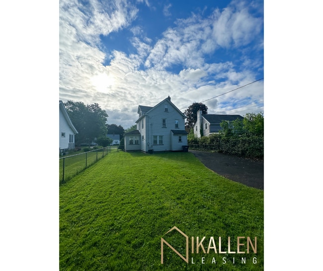 Photo - 125 Kiniry Dr