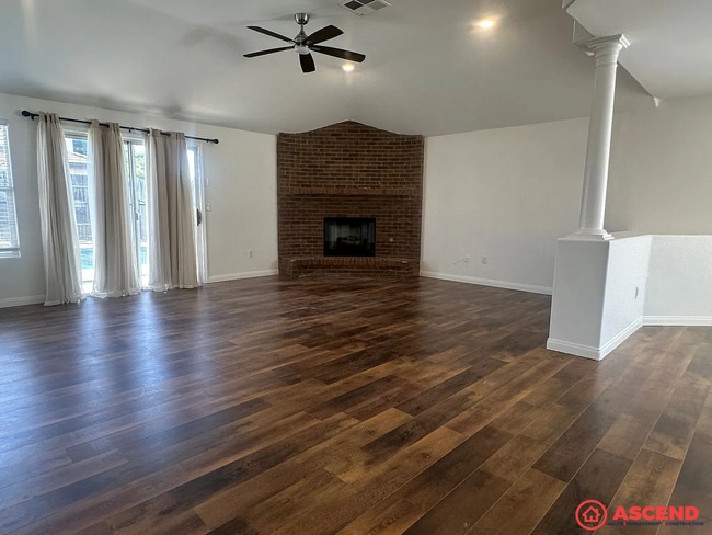 Photo - 10407 Loughton Ave