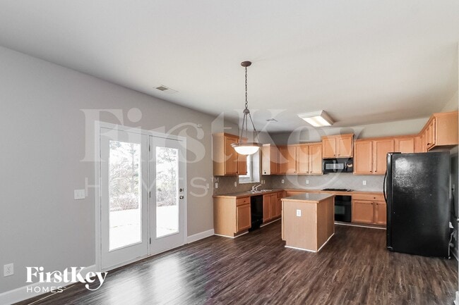 Photo - 204 Birch Hill Ct