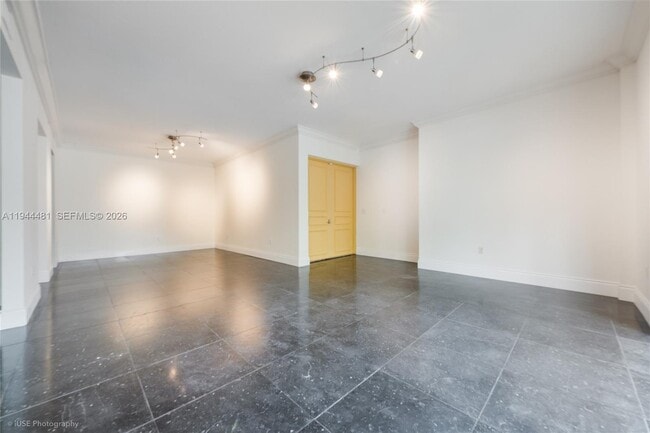 Photo - 650 Valencia Ave Unit 203