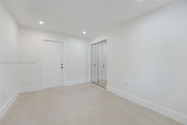 Photo - 1065 NW 50th St