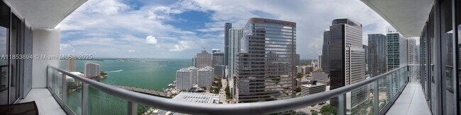 Photo - 495 Brickell Ave Unidad 2911