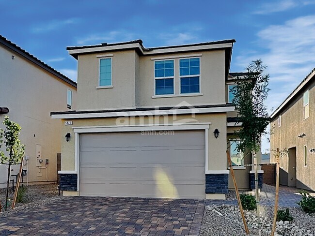 Building Photo - 5871 Vaes Dothrak St