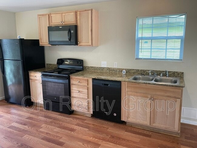 Photo - 3942 King St