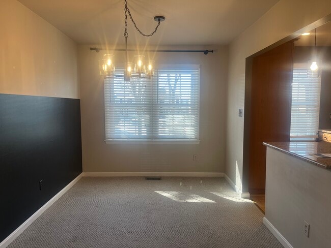 Photo - 19 Burnsway Ct