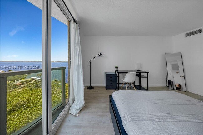 Photo - 2101 Brickell Ave Unit 605