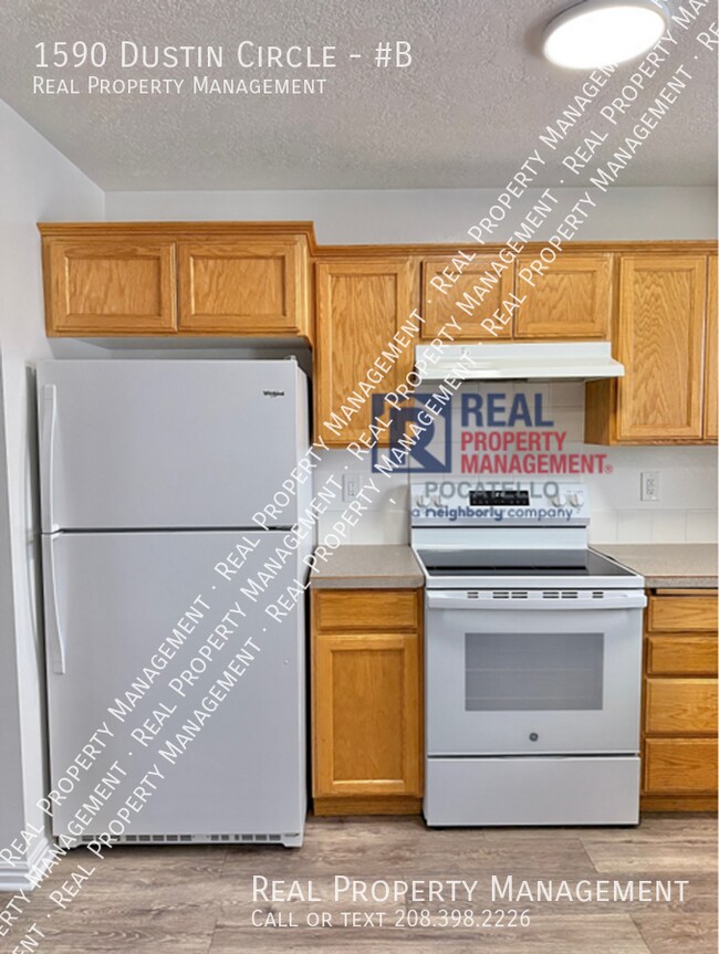 Photo - MOVE IN SPECIAL - 3 Bedroom 1.5 Bath Apart... Unit #B