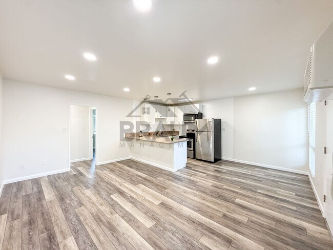 Photo - 5611 Fulcher Ave Unit 12