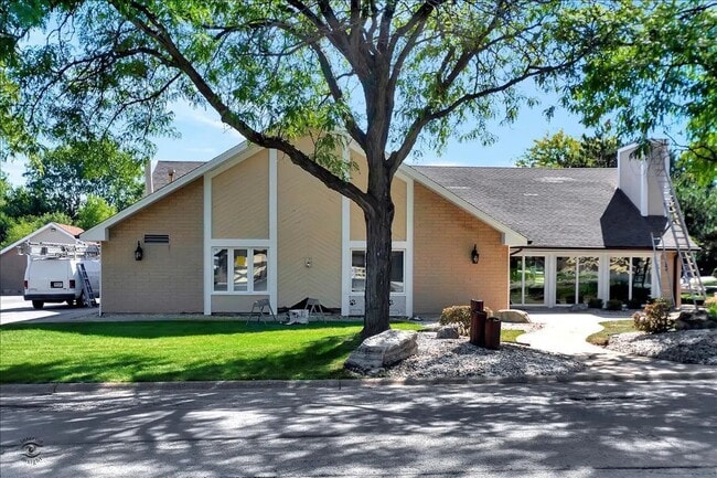 Foto del exterior del club - 15718 Orlan Brook Dr Unidad 200