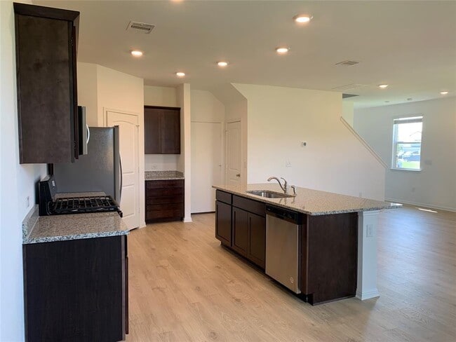 317 Brody Ln