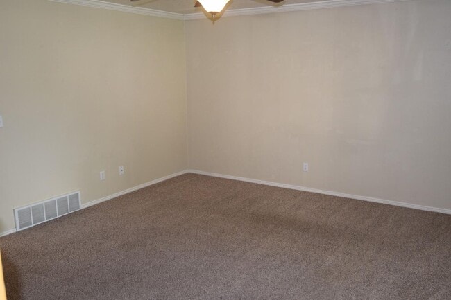 Photo - 119 Penhurst Pl