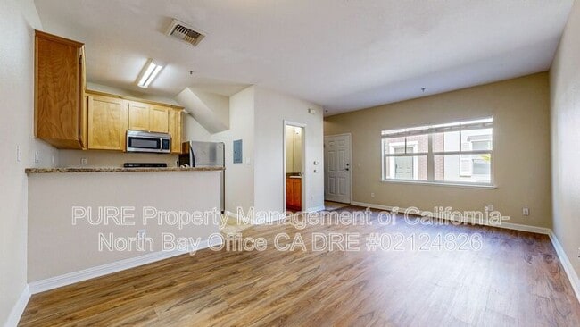 Photo - 110 5th St Unit #4