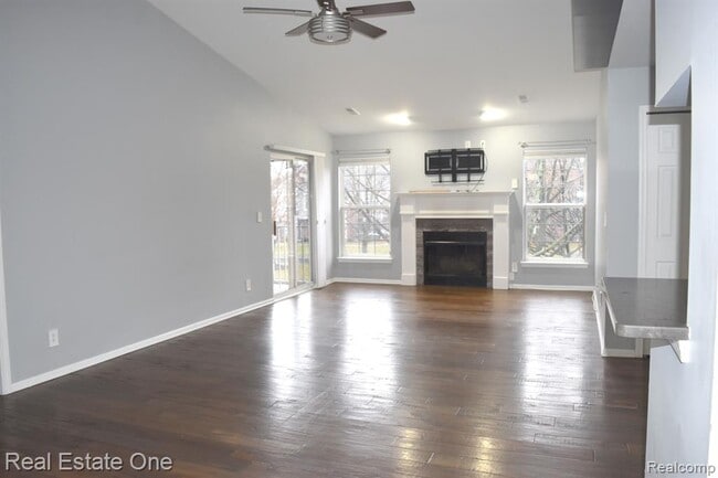 Photo - 4717 Berkshire Dr