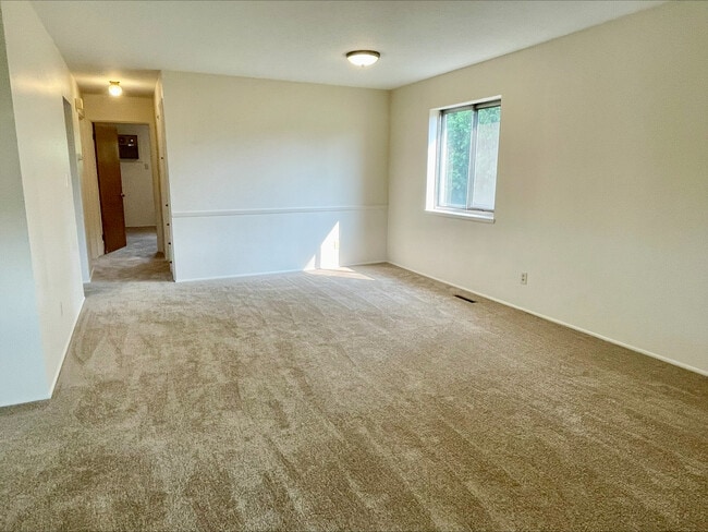 Photo - 565 Treeside Dr Unit 565