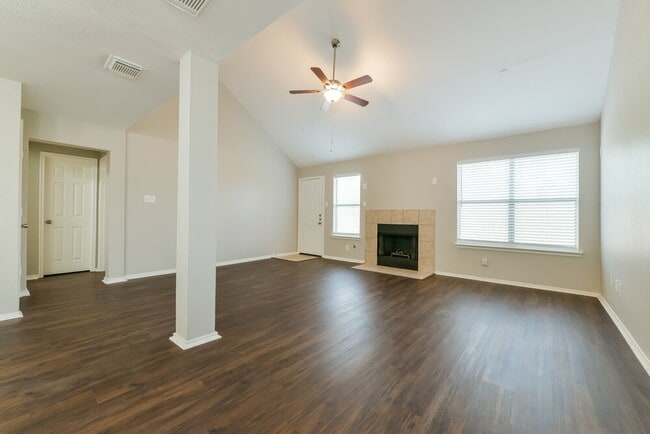 Photo - 6030 NW Creek Cir