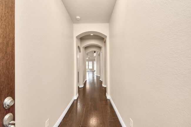 24219 Peralta Glen Ln