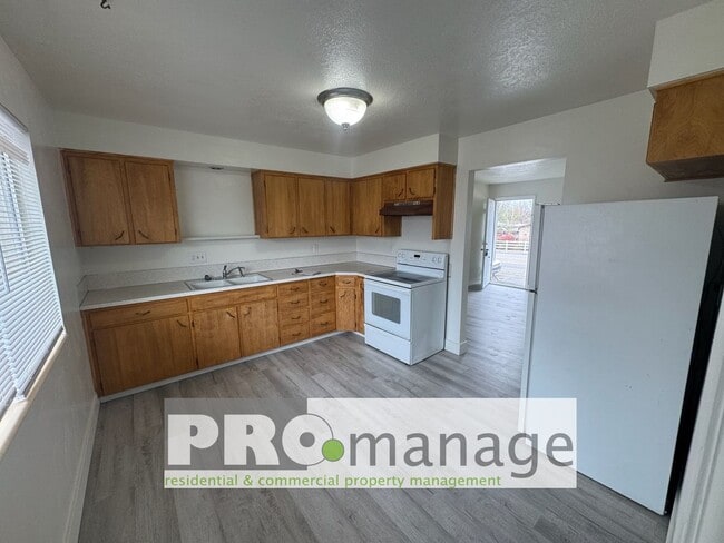 Photo - 1739 Grandview Dr Unit 1739 #2 (UL)