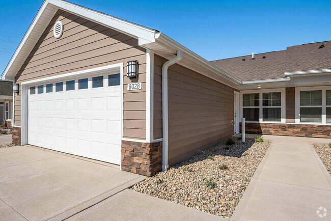 Building Photo - Redwood Lockport Rental