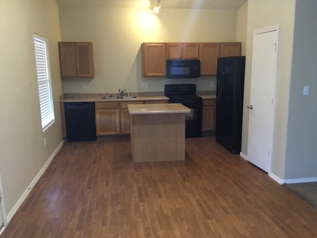 Photo - 5849 Sandoval Dr NE