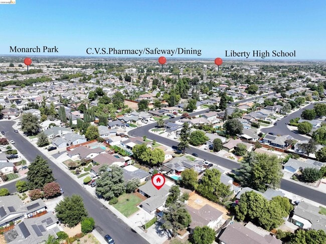 Photo - 630 Heather Pl