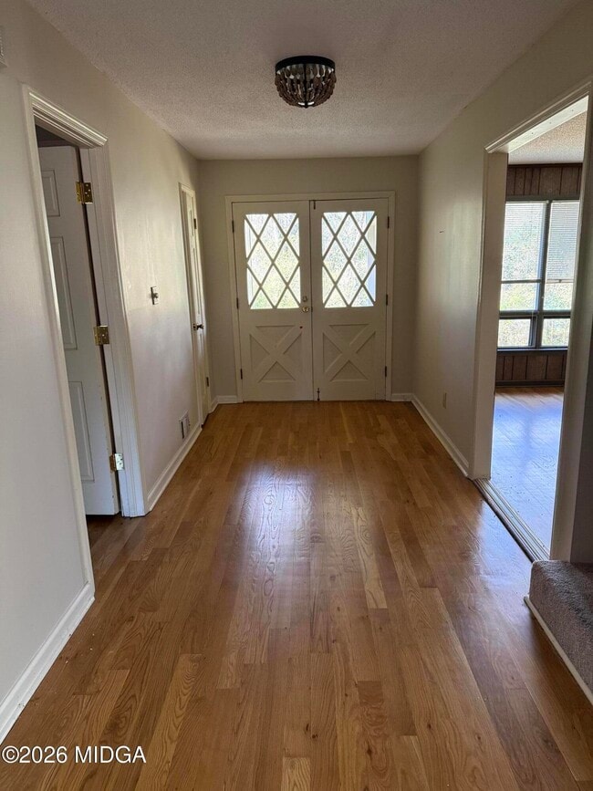 Photo - 803 Captain Kell Dr