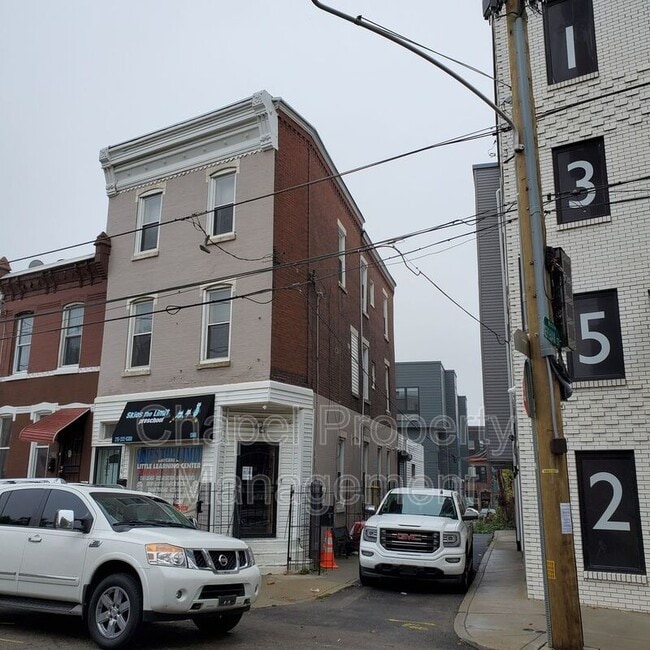 Building Photo - 1346 N 27th St