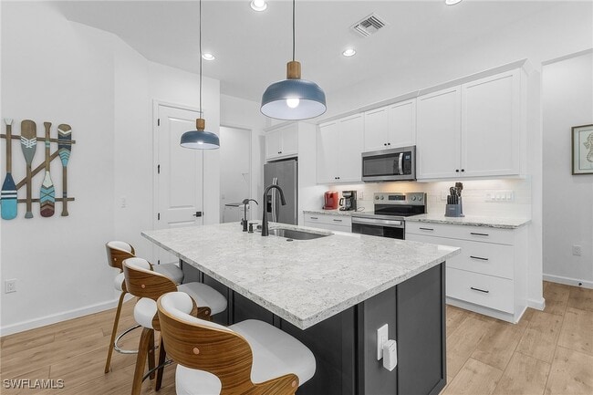 Building Photo - 6995 Saona CT Rental