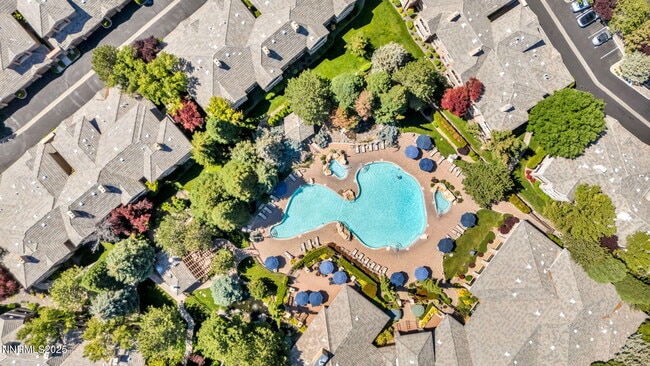 Building Photo - 900 S Meadows Pkwy Unit APT 1914