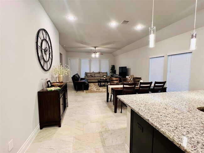 Photo - 2102 Marian Lee Ln