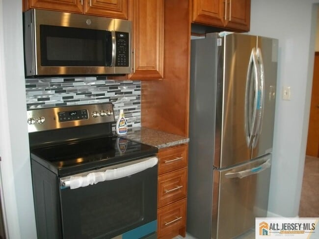 Photo - 6 Linwood Pl