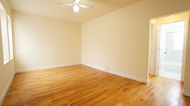 Photo - 2349 N Drake Ave Unit 2349-3